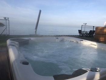 ROYAL MEDITERRAN ****
