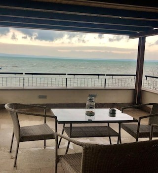 ROYAL MEDITERRAN ****